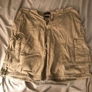 Men’s cargo shorts